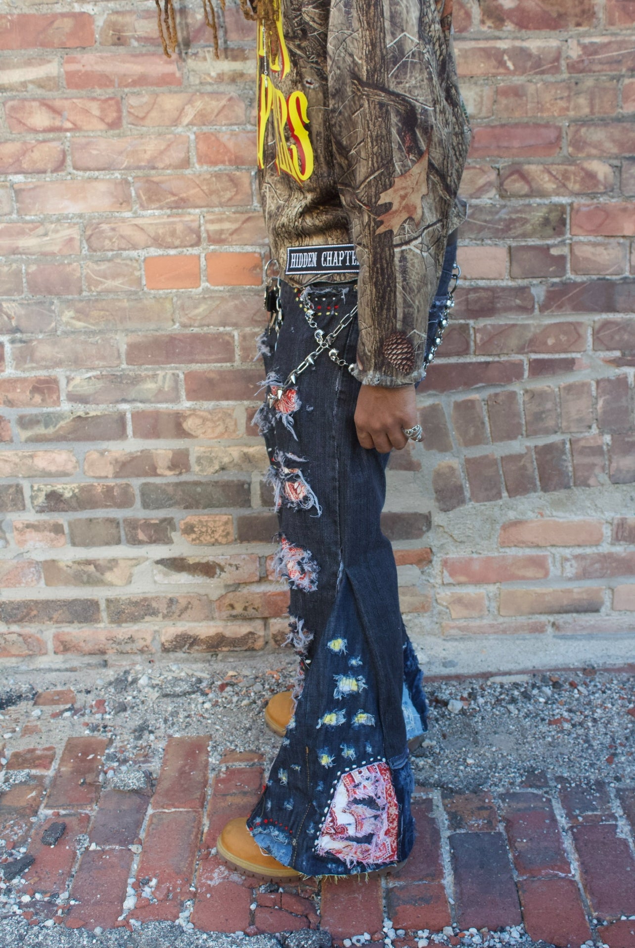 1/1 Flared Out (HiddenChapters) Jeans
