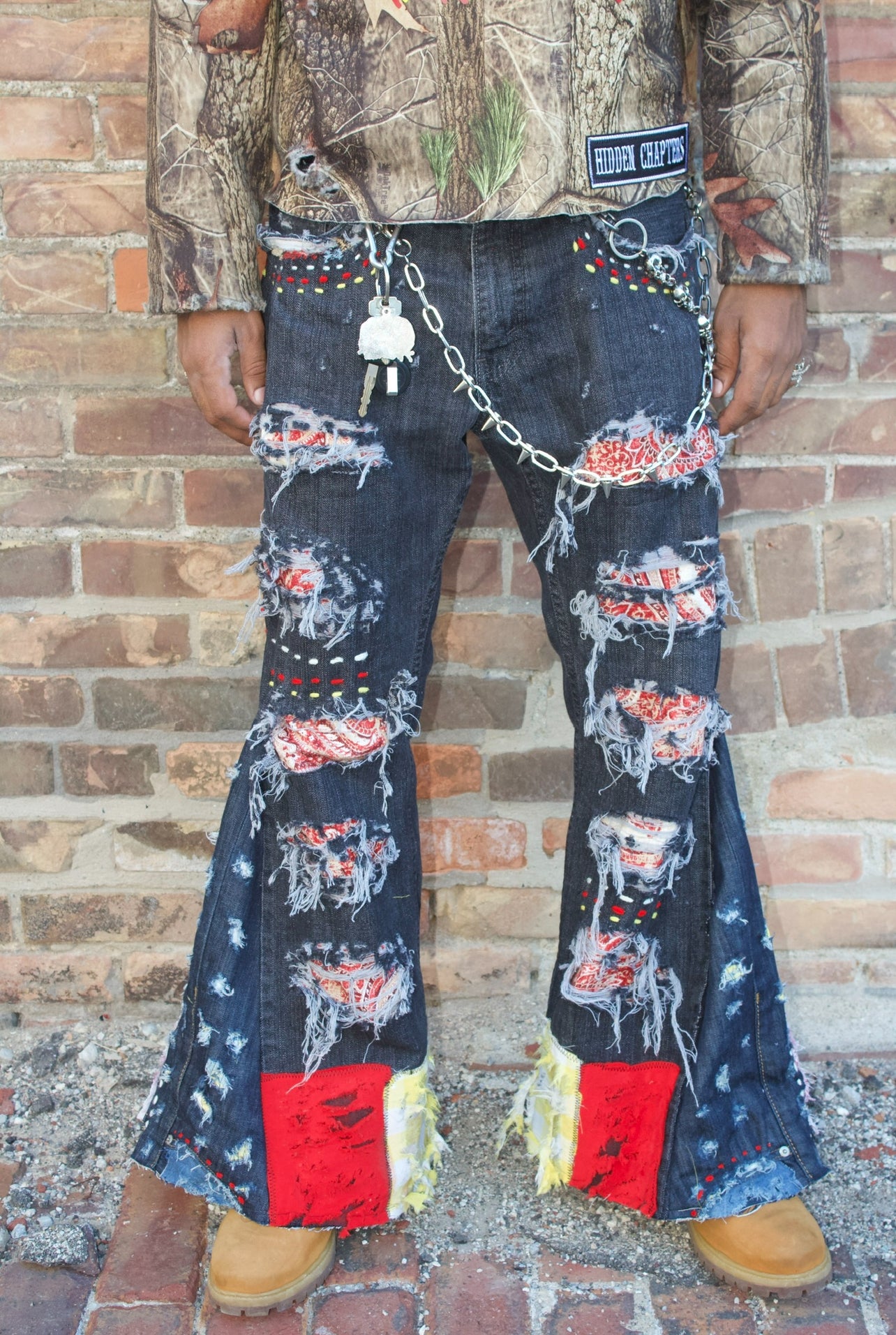 1/1 Flared Out (HiddenChapters) Jeans